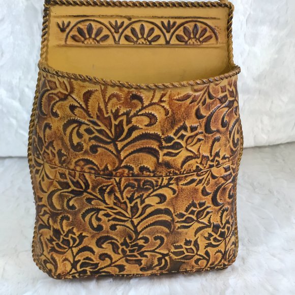 Metal Wall Pocket hanging Basket Country Charm - Picture 2 of 6